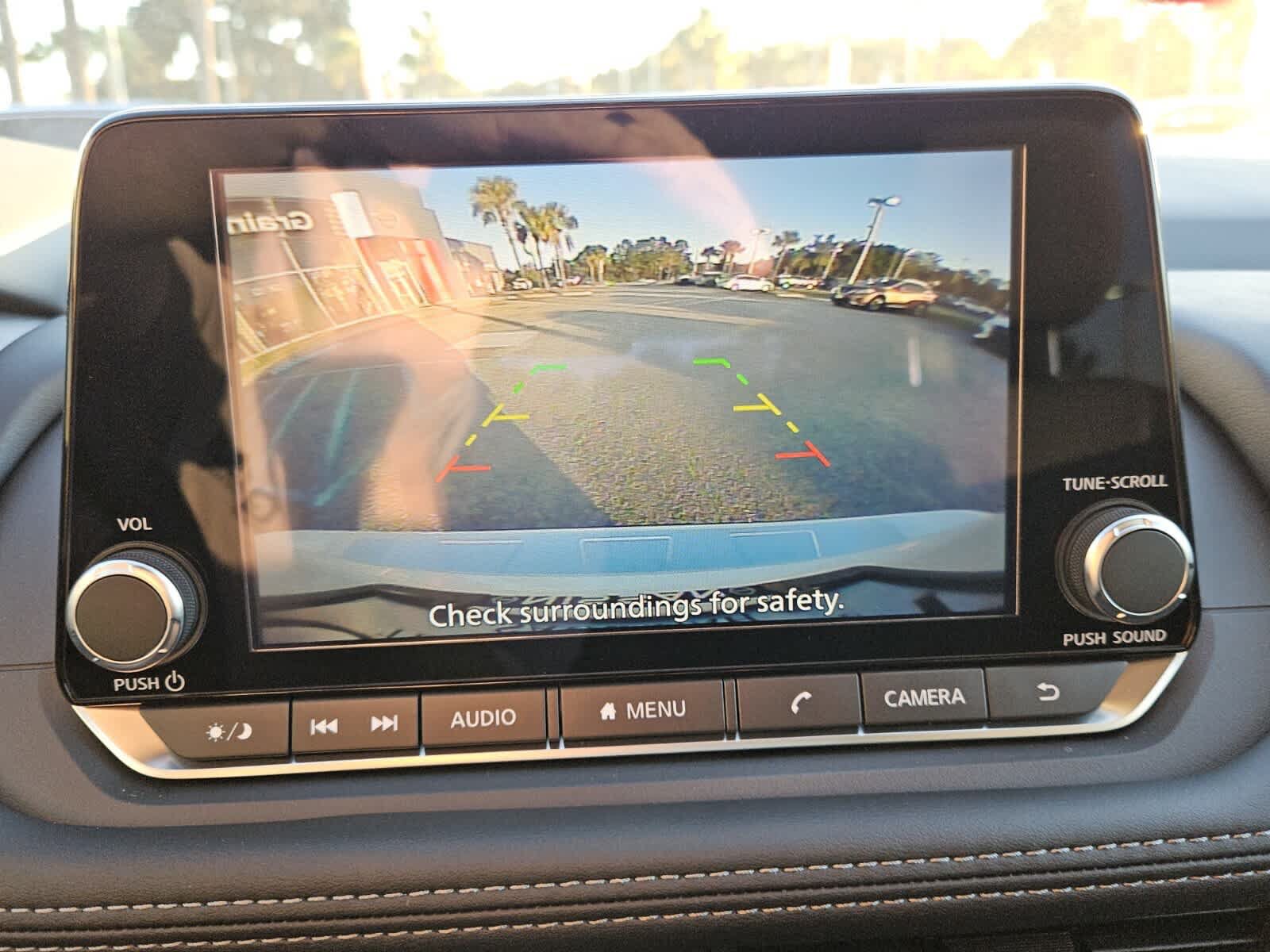Used 2026 Nissan Rogue SV AWD/4WD image 9