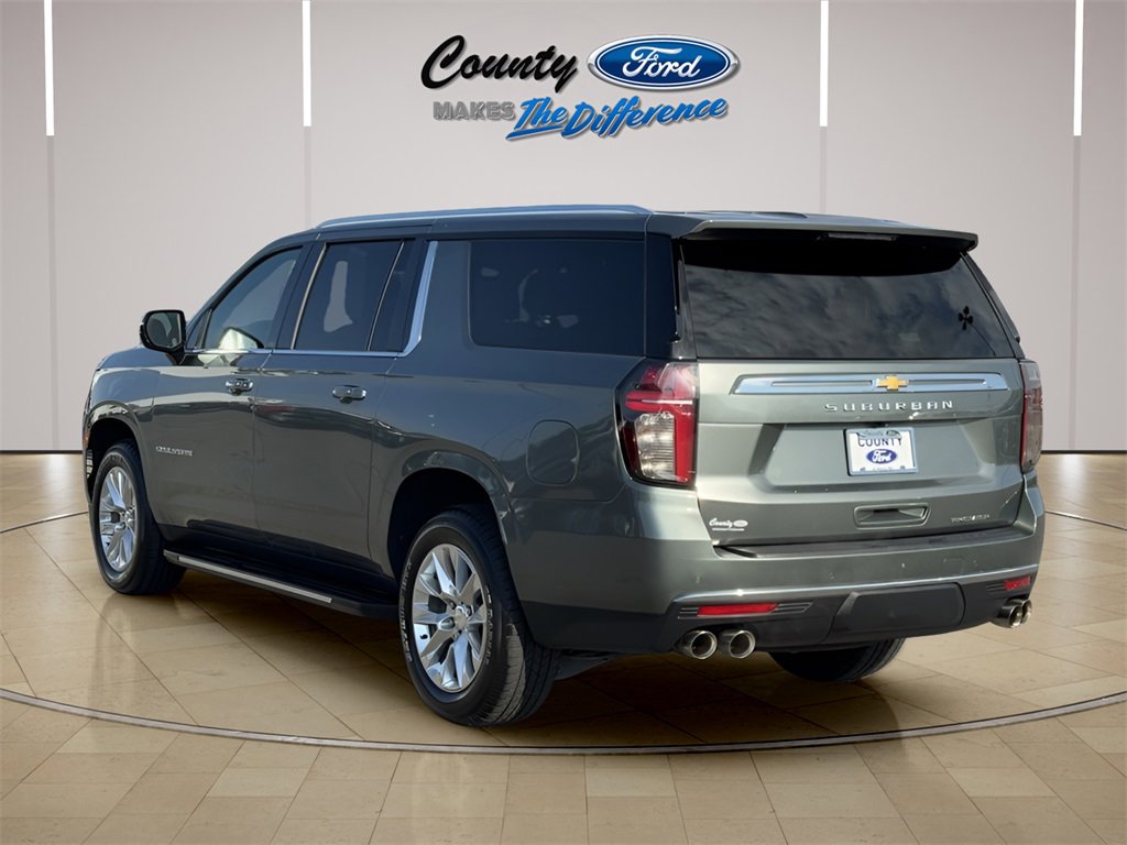 Used 2023 Chevrolet Suburban Premier image 22