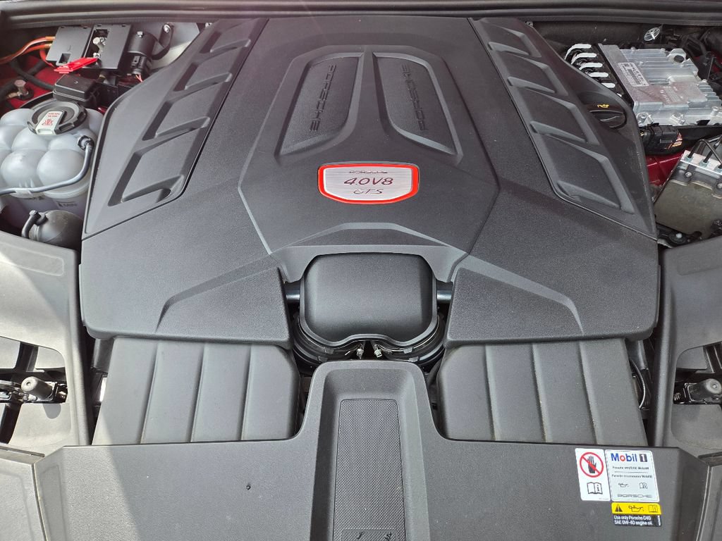 Certified 2023 Porsche Cayenne GTS AWD/4WD image 32