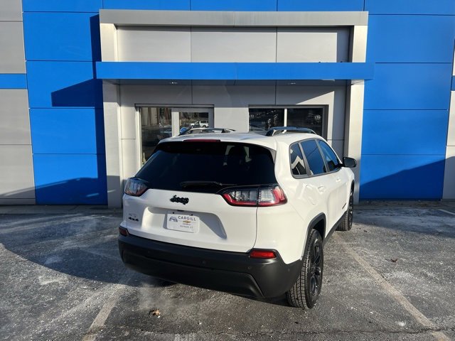 Used 2023 Jeep Cherokee Altitude Lux image 5