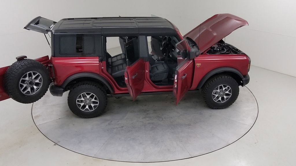 Certified 2025 Ford Bronco Badlands image 48