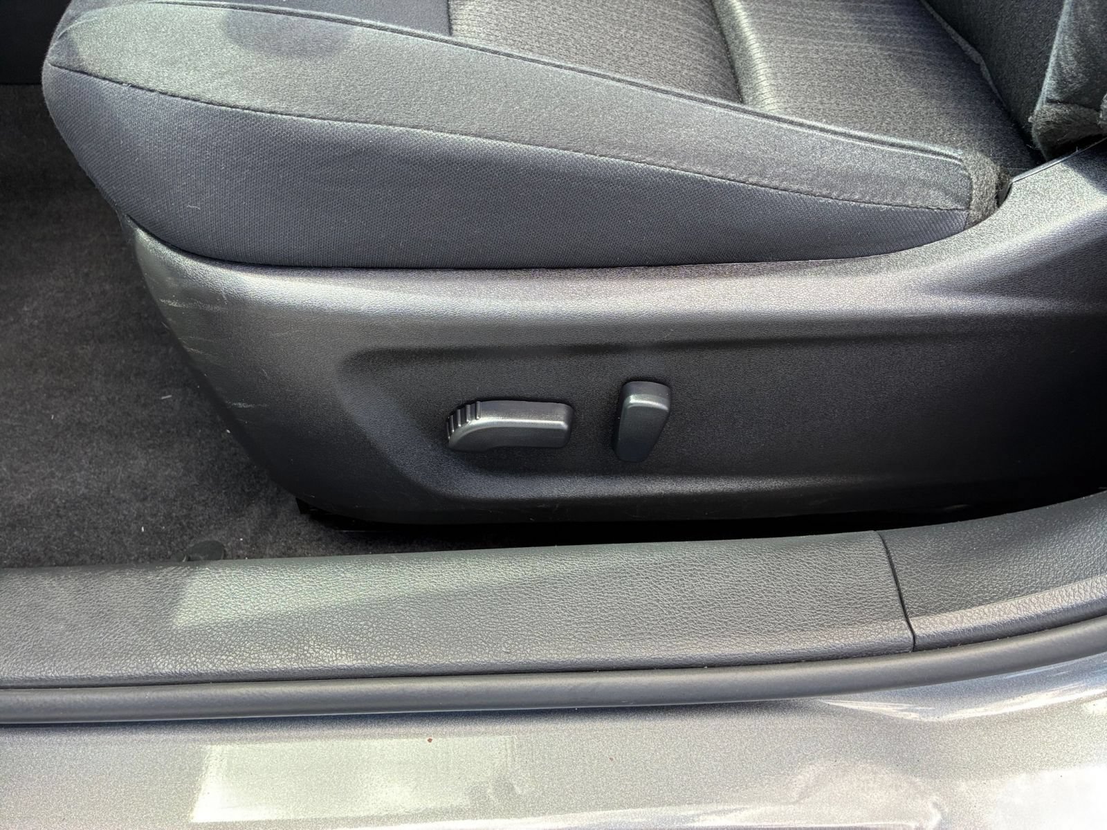 Used 2025 Nissan Altima 2.5 SV FWD image 22