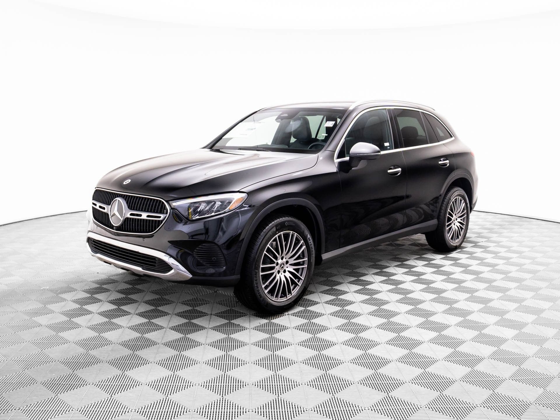 New 2026 Mercedes-Benz GLC 300 4MATIC image 1