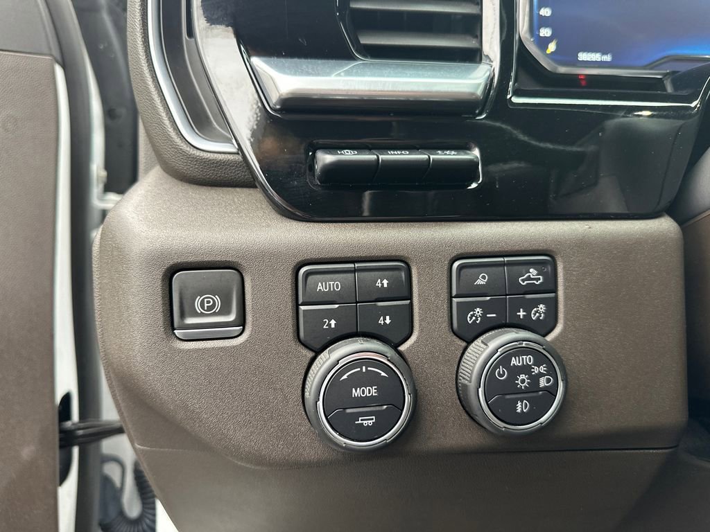 Used 2022 Chevrolet Silverado 1500 LTZ image 20