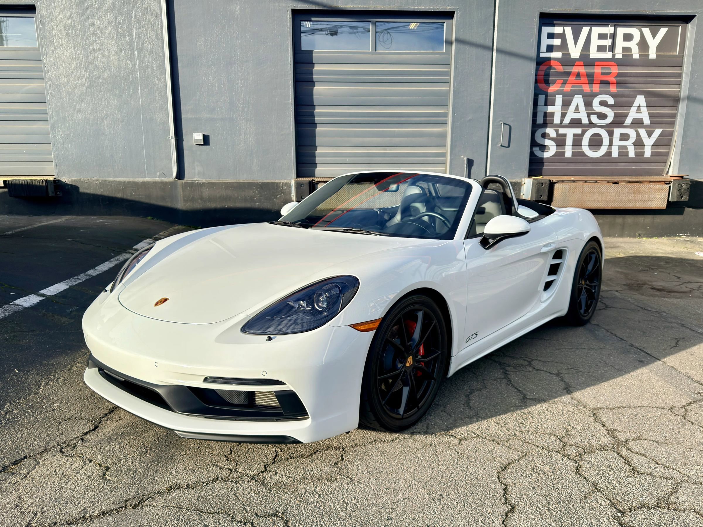 Used 2018 Porsche 718 Boxster GTS image 1