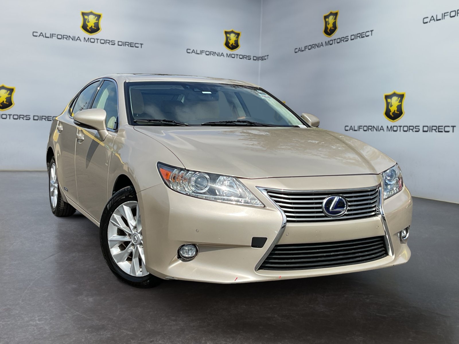 Used 2014 Lexus ES 300h FWD image 3