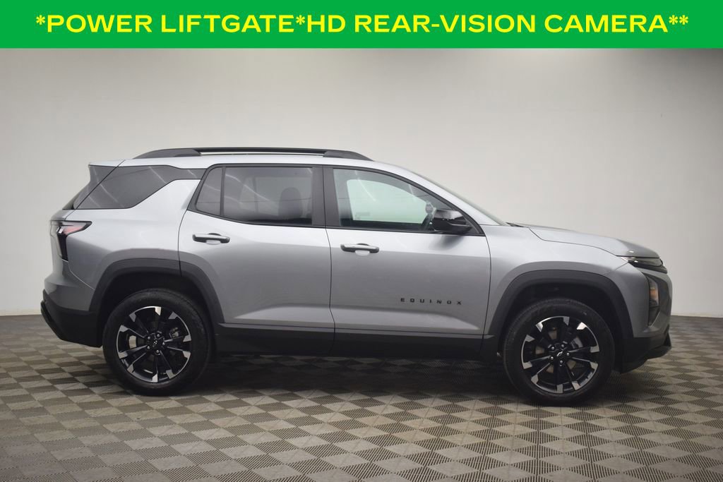 Used 2026 Chevrolet Equinox RS FWD image 15