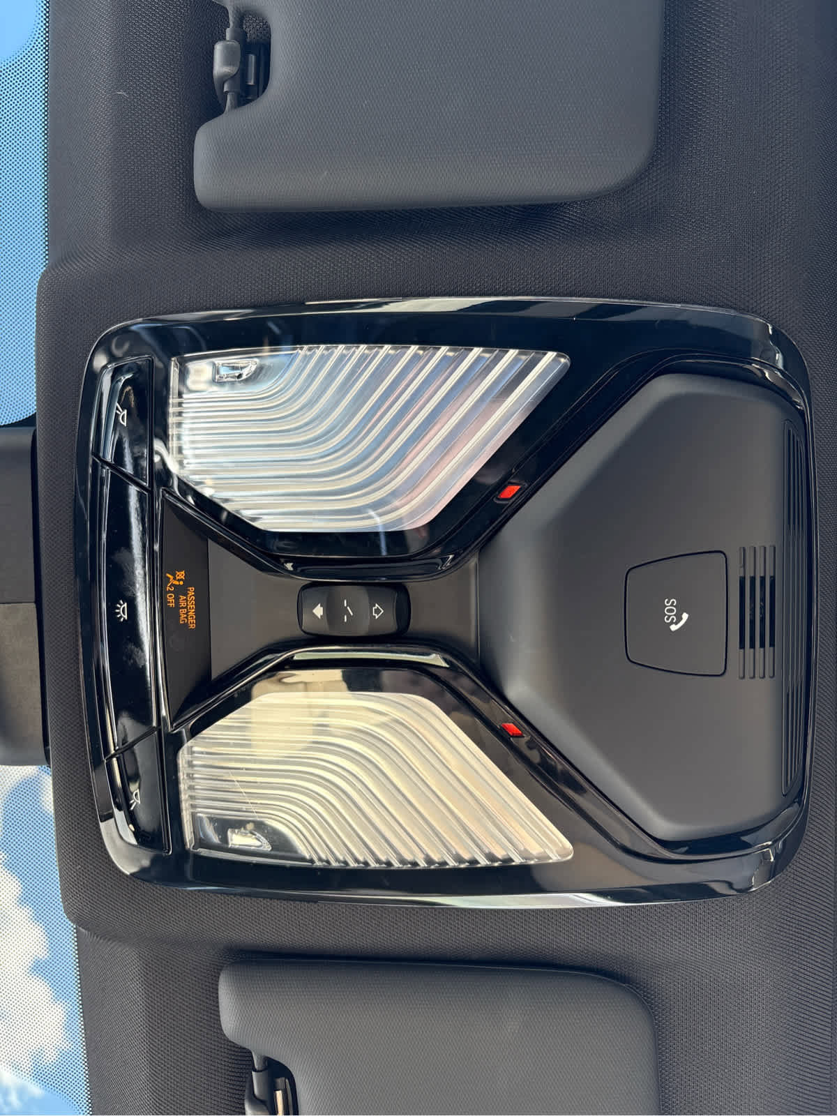 Used 2019 BMW 330i xDrive Sedan w/ Driving Assistance Package image 17