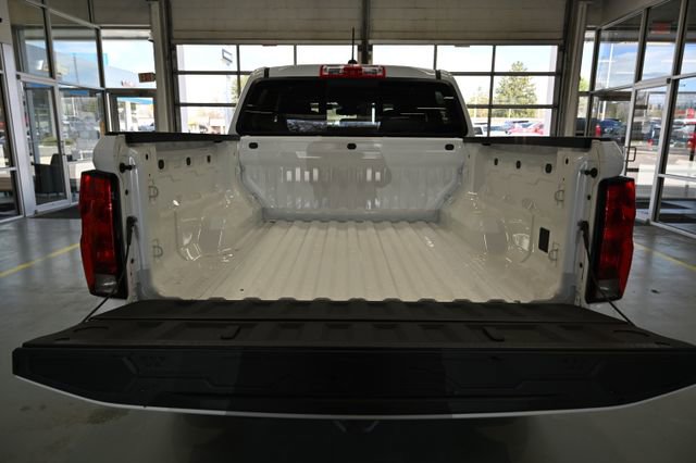 New 2026 Chevrolet Colorado W/T w/ WT Custom Package AWD/4WD image 7