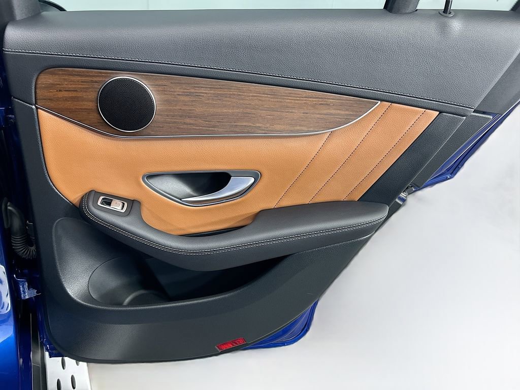 Used 2023 Mercedes-Benz GLC 300 4MATIC Coupe image 25