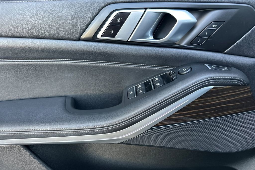Used 2023 BMW X5 sDrive40i w/ M Sport Package image 10