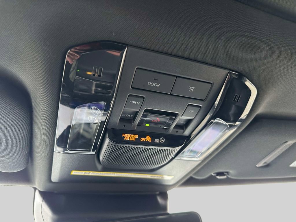 Certified 2025 Lexus GX 550 w/ Accessory Package (2T) image 28