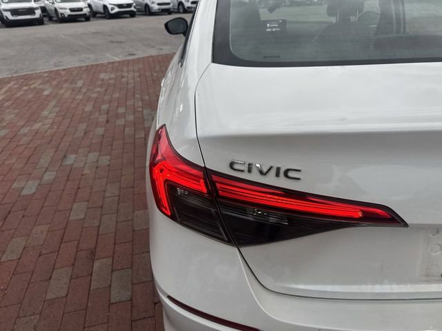 Used 2023 Honda Civic EX image 10