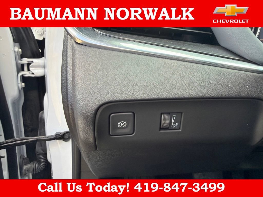 Used 2024 Buick Enclave Essence w/ Sport Touring Edition FWD image 20