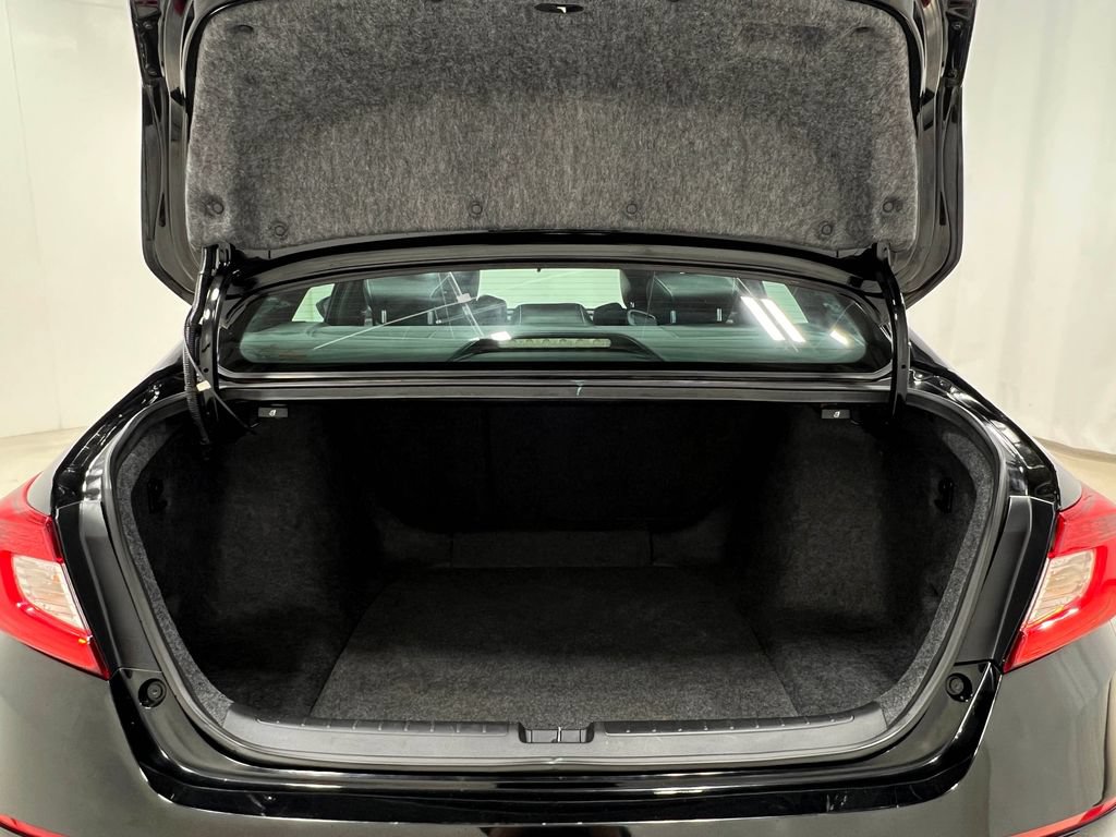 Used 2018 Honda Accord Sport image 26