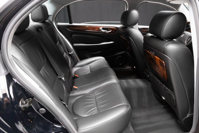 Used 2005 Jaguar XJ8 RWD image 63