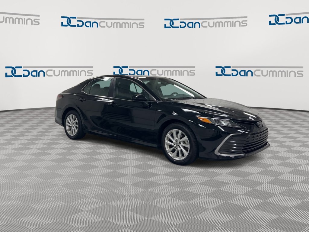 Used 2024 Toyota Camry LE FWD image 2