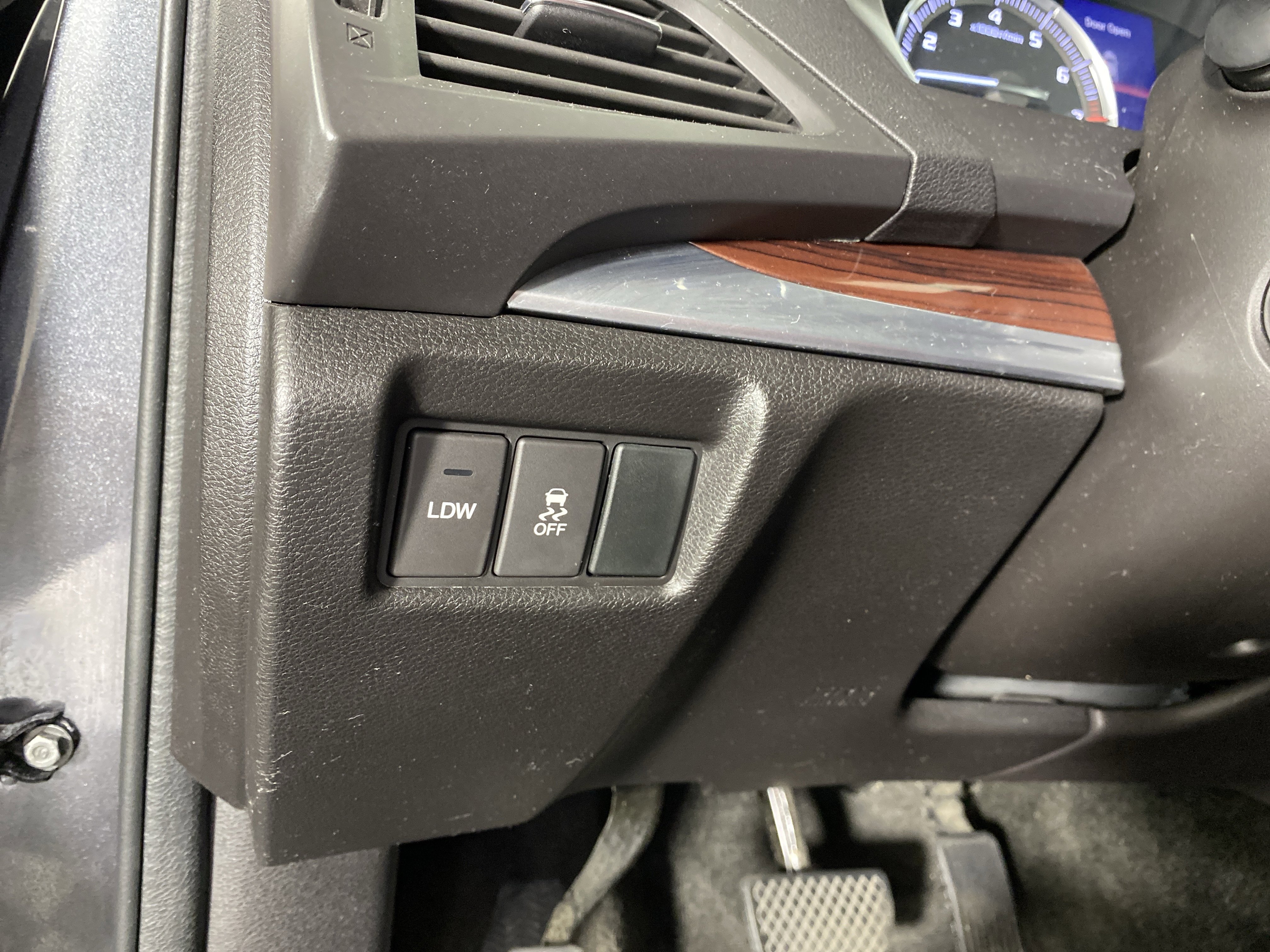 Used 2015 Acura MDX SH-AWD w/ Technology Package image 24