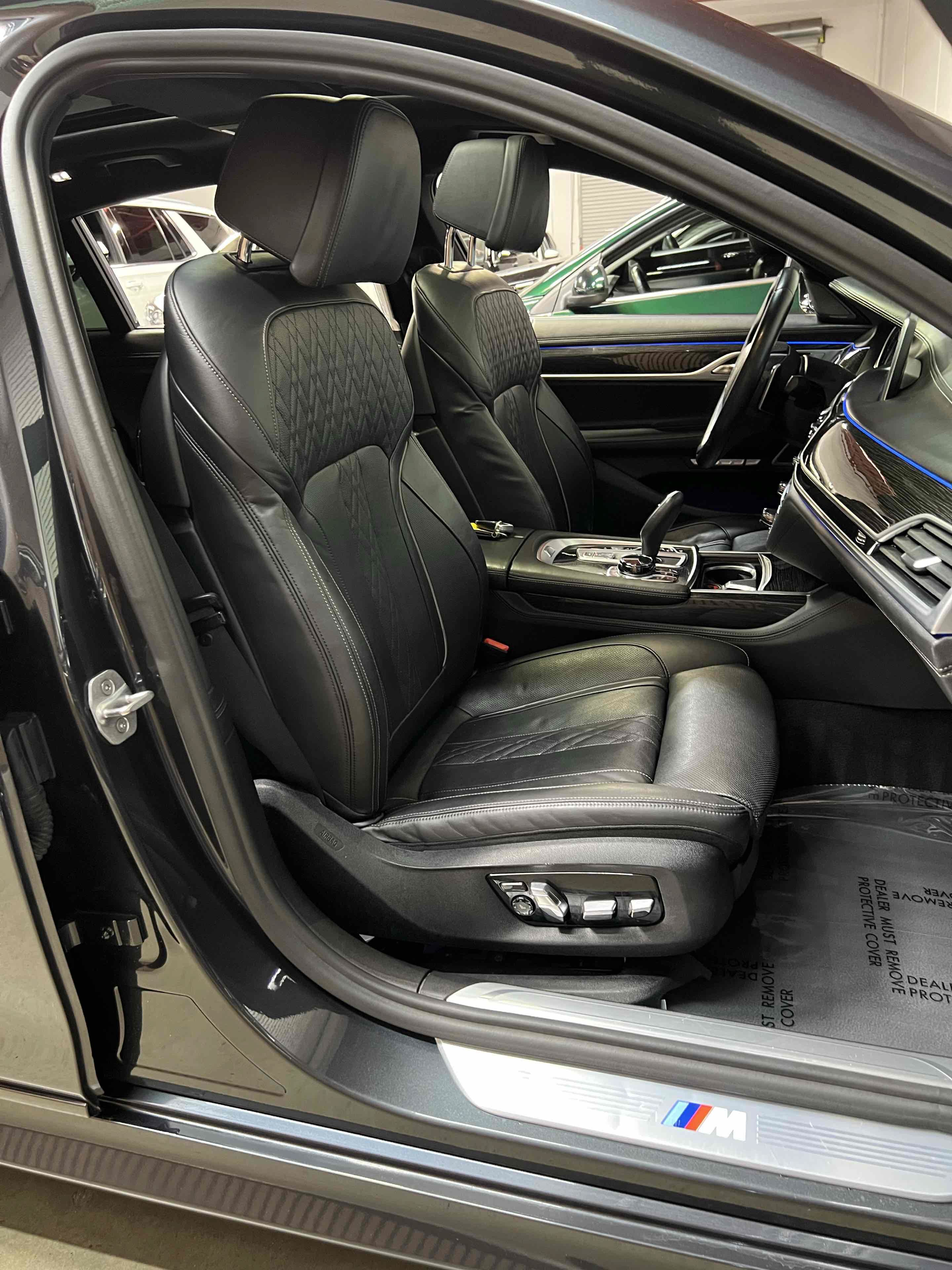 Used 2018 BMW 750i RWD image 48