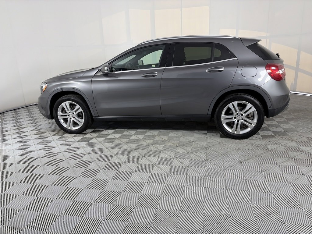 Used 2017 Mercedes-Benz GLA 250 4MATIC image 4