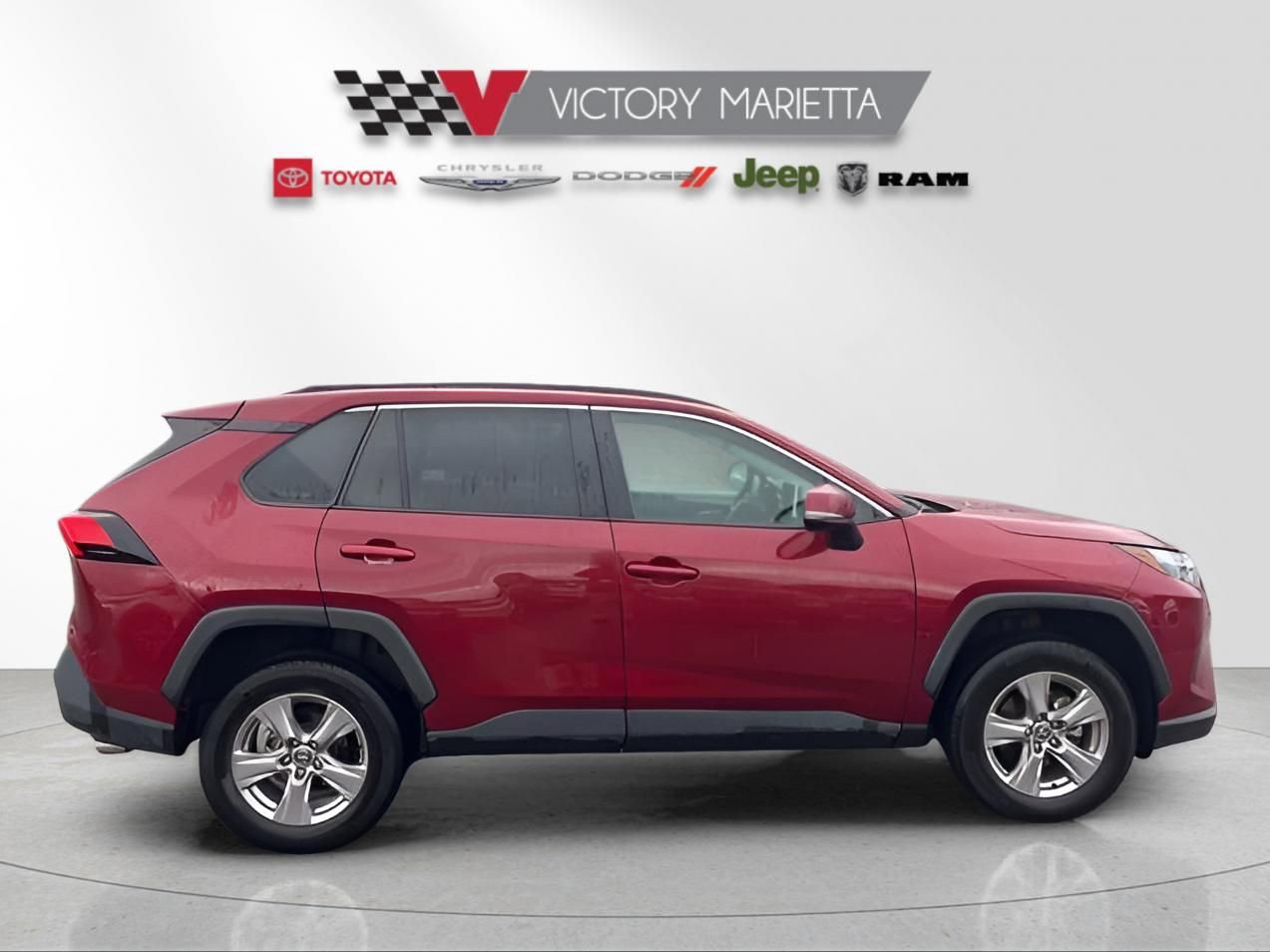 Used 2025 Toyota RAV4 XLE image 4