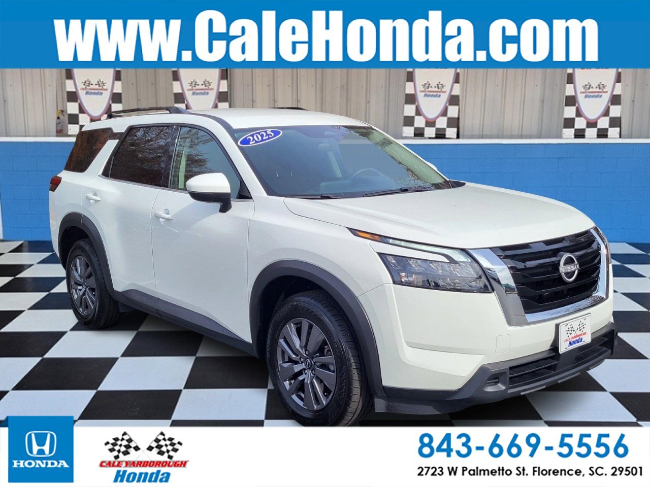 Used 2025 Nissan Pathfinder SV