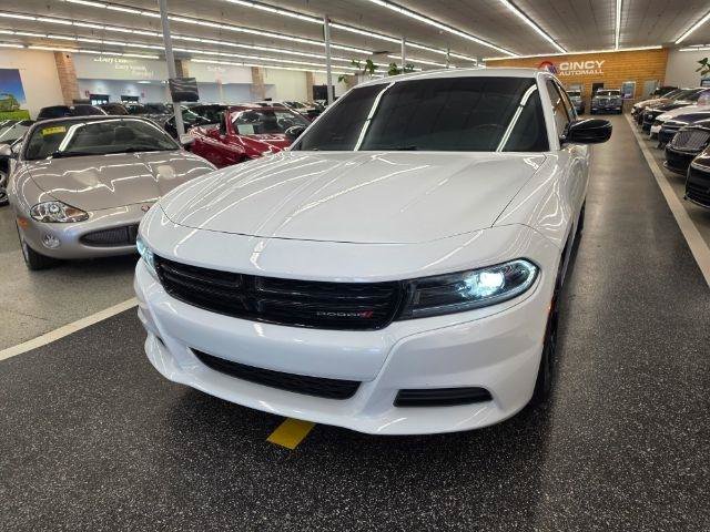 Used 2023 Dodge Charger SXT RWD image 2