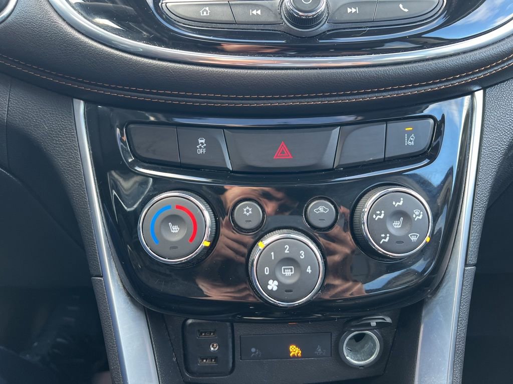Used 2020 Chevrolet Trax Premier image 21