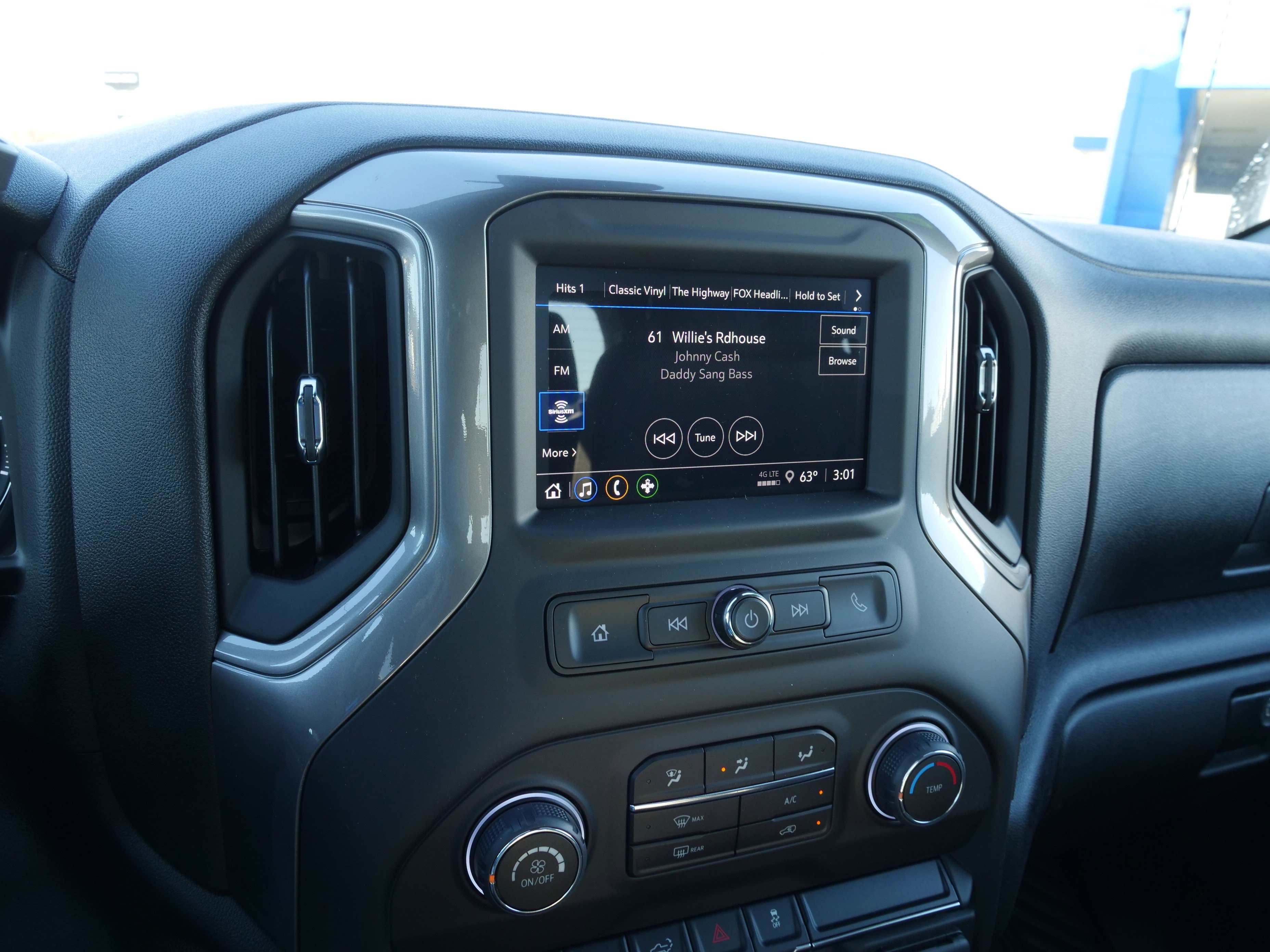 New 2026 Chevrolet Silverado 1500 Custom w/ Turbomax Blackout Package image 26