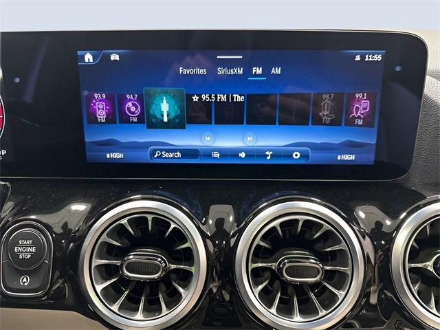 Used 2025 Mercedes-Benz GLA 250 4MATIC image 19