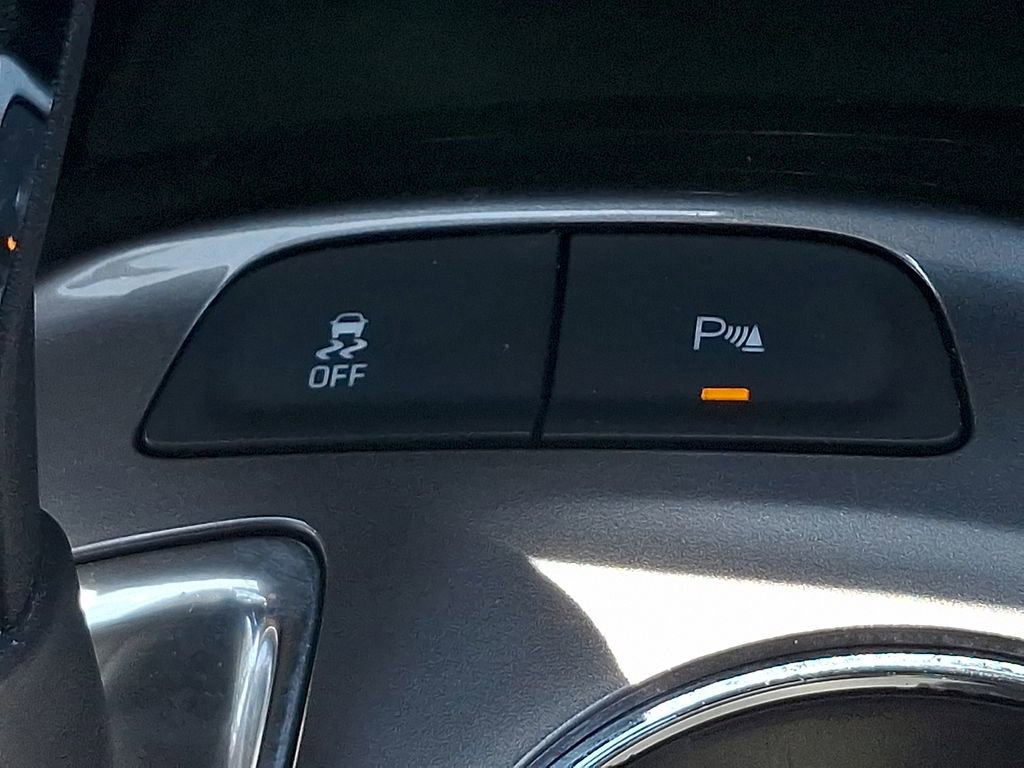 Used 2024 Chevrolet Malibu LT FWD image 24