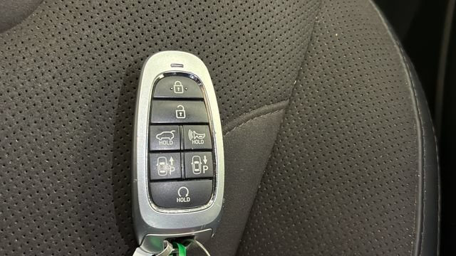 Used 2024 Hyundai Palisade Calligraphy AWD/4WD image 21