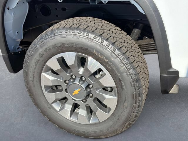 New 2026 Chevrolet Silverado 2500 Custom w/ Custom Value Package AWD/4WD image 10