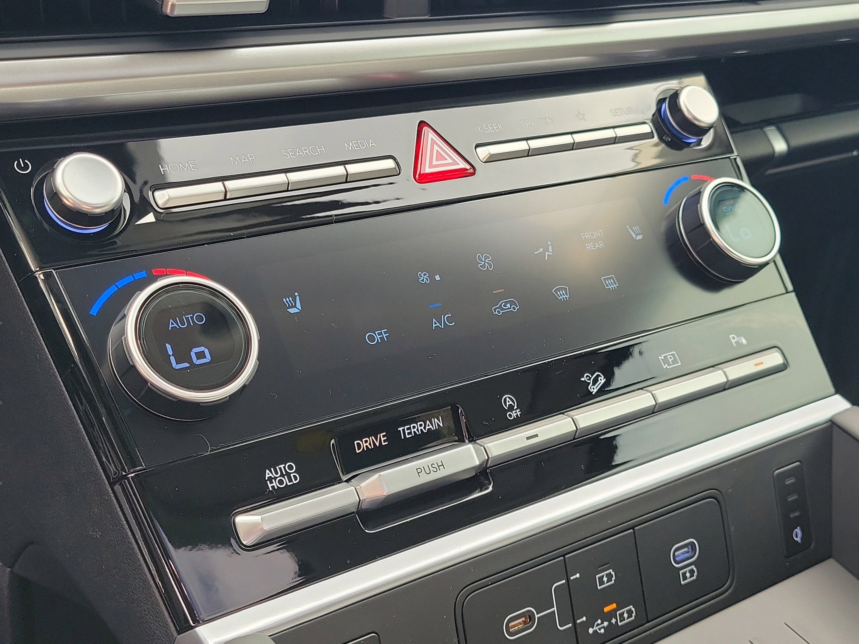 New 2026 Hyundai Santa Fe XRT AWD/4WD image 28