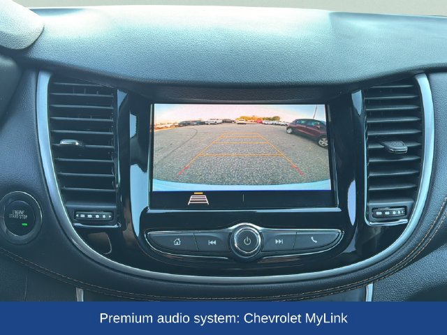 Certified 2020 Chevrolet Trax LT w/ LT Convenience Package FWD image 11