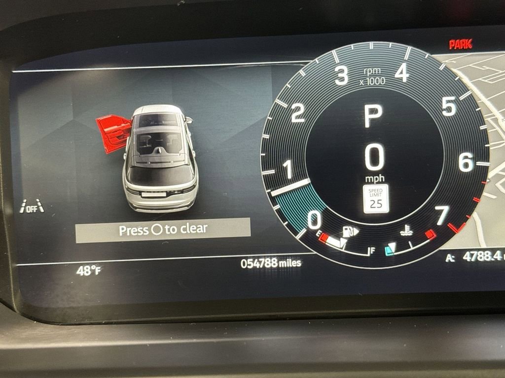 Used 2024 Land Rover Discovery S image 21