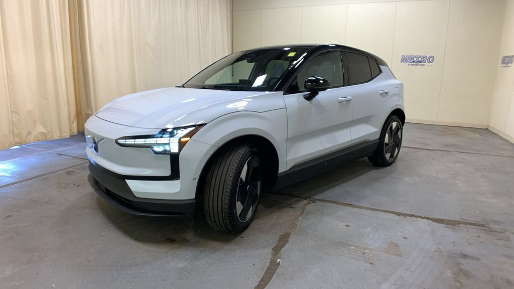 Used 2025 Volvo EX30 Ultra w/ Climate Package AWD/4WD image 7