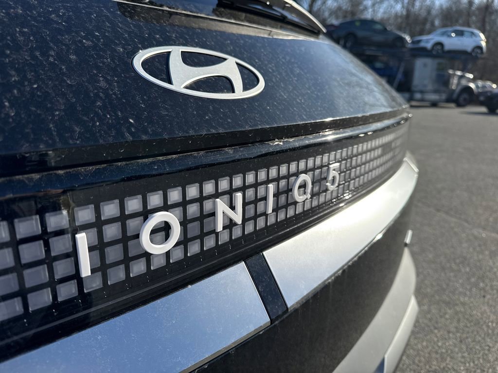 New 2026 Hyundai Ioniq 5 Limited image 17