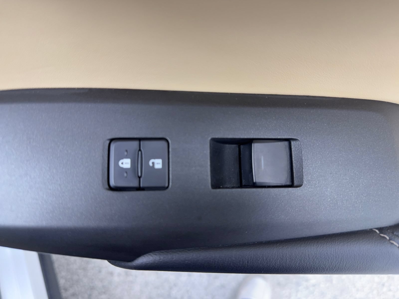 Used 2016 Lexus NX 200t FWD w/ Premium Package image 32