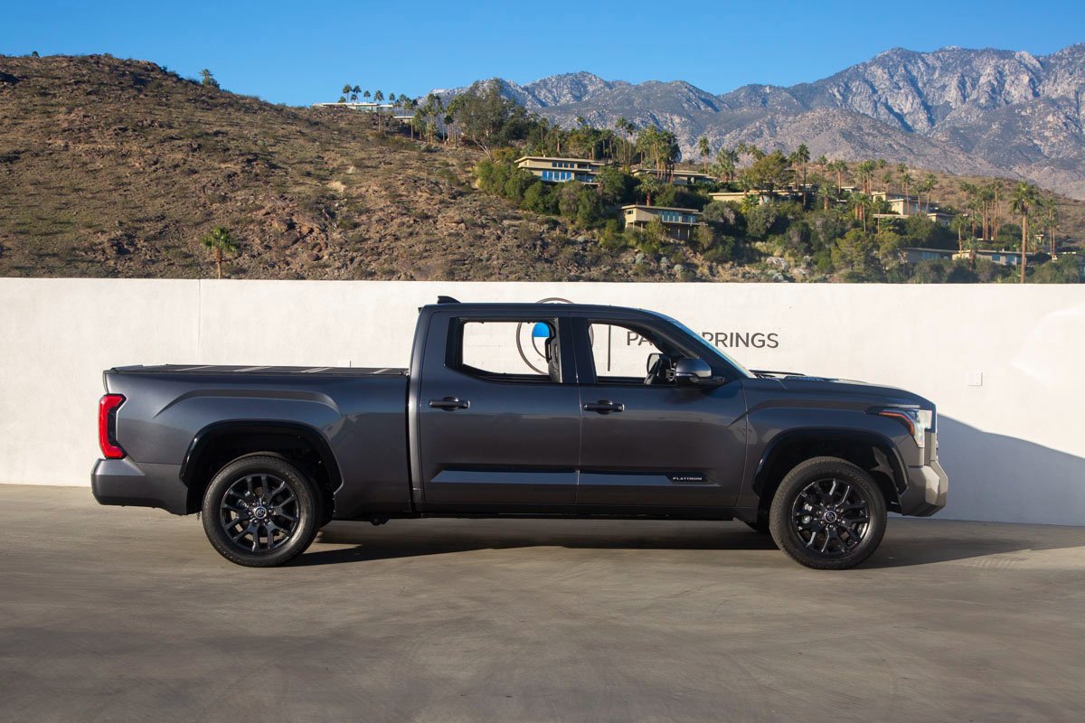 Used 2022 Toyota Tundra Platinum image 6