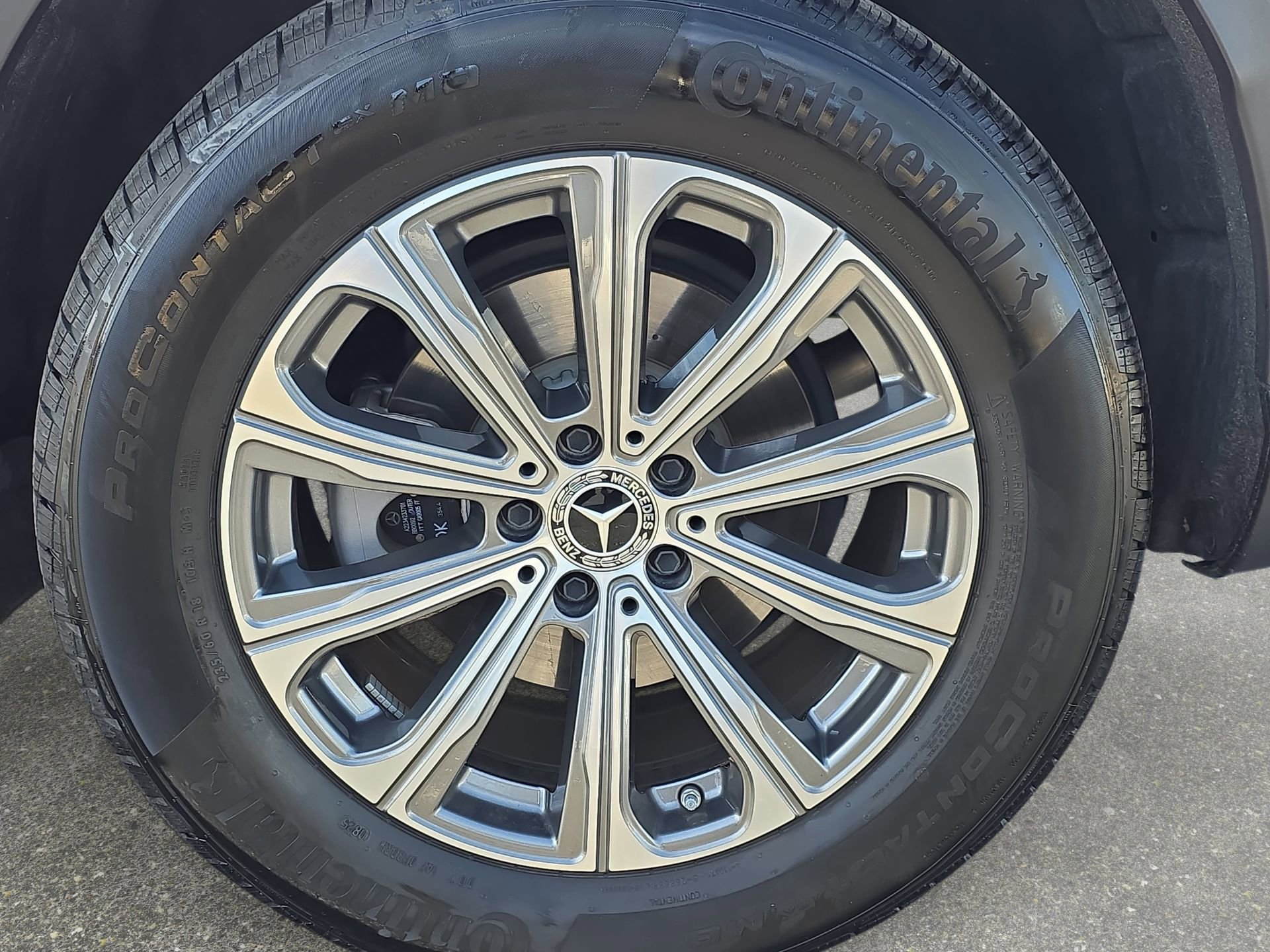 Certified 2025 Mercedes-Benz GLC 300 4MATIC image 32