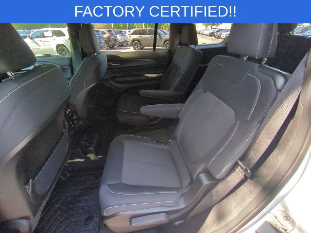 Certified 2024 Jeep Grand Cherokee L Laredo RWD image 31