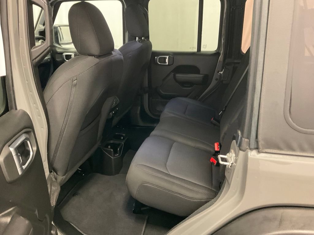 Used 2022 Jeep Wrangler Unlimited Sport AWD/4WD image 33