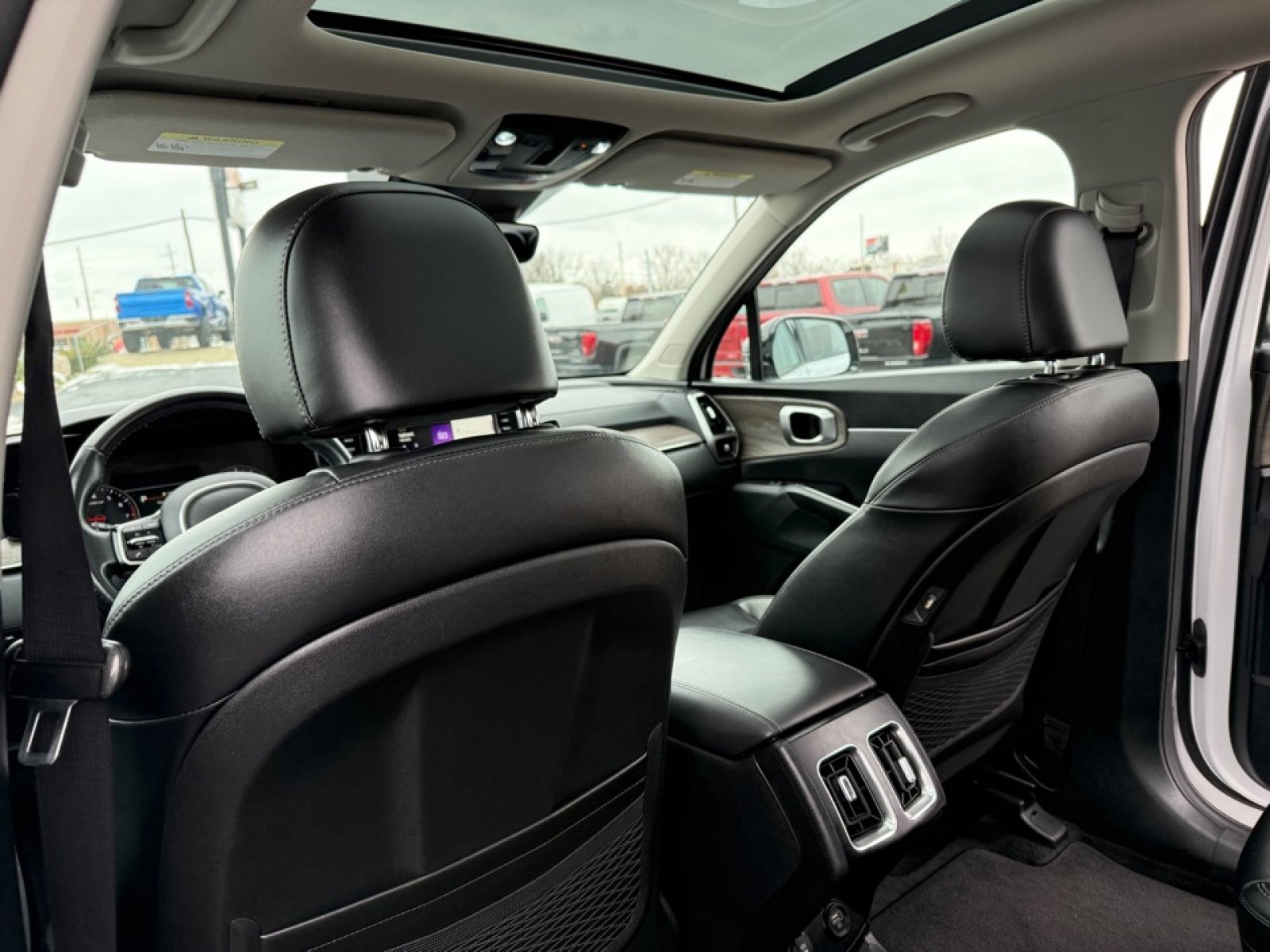 Used 2022 Kia Sorento X-Line EX image 19