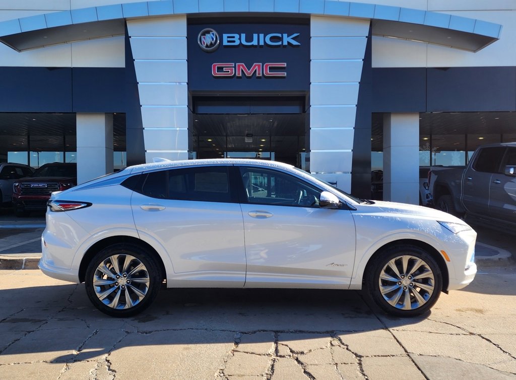 New 2026 Buick Envista Avenir image 3