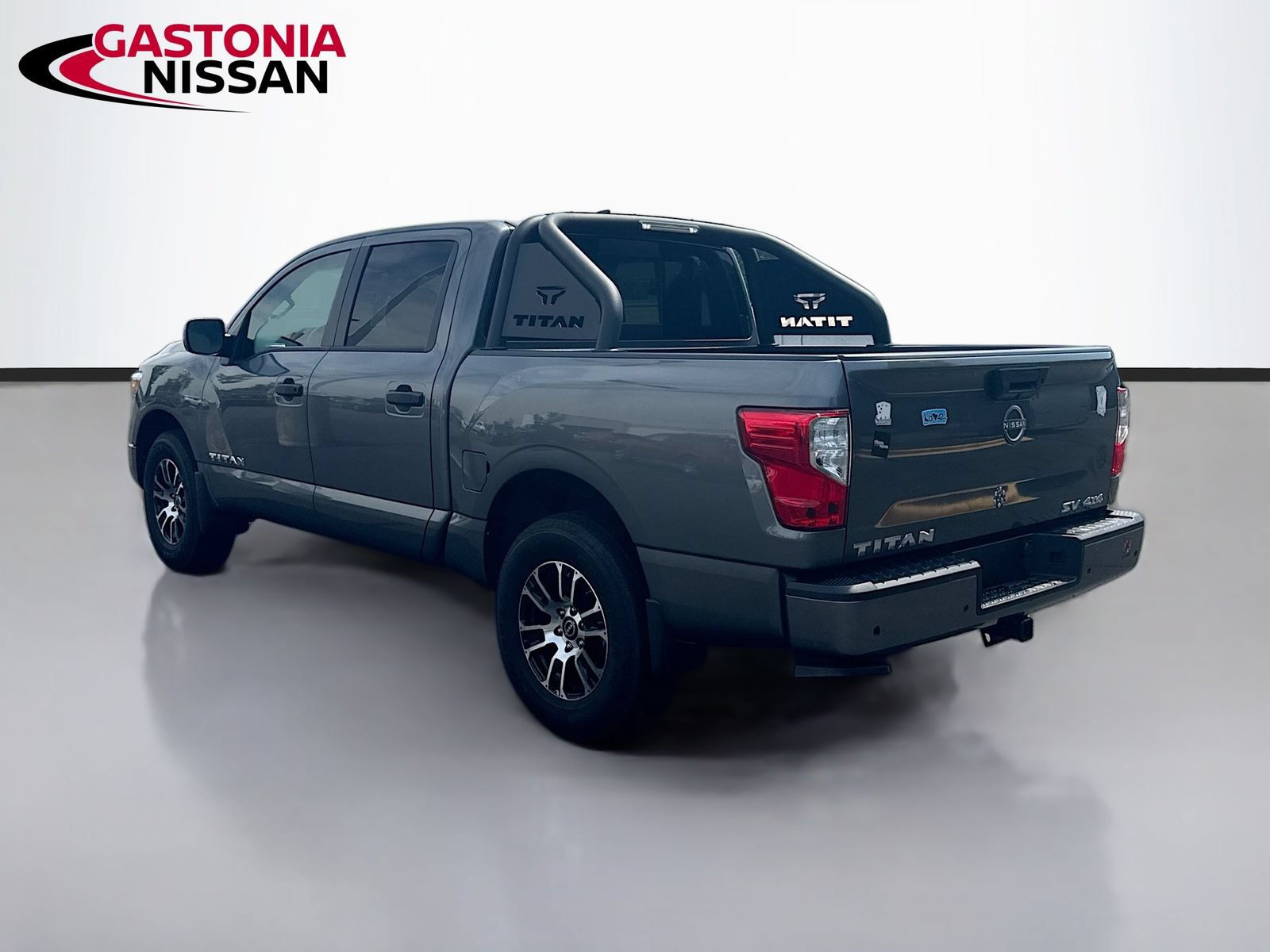Used 2024 Nissan Titan SV w/ Accessory Utility Package AWD/4WD image 6