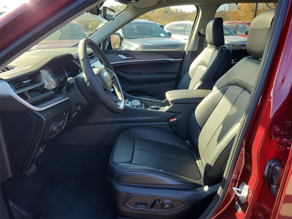 New 2024 Jeep Grand Cherokee Limited 4xe image 5