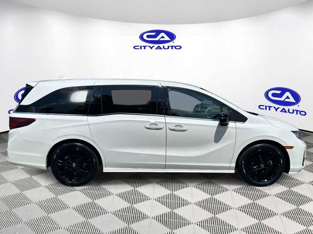 Used 2025 Honda Odyssey Sport-L image 2