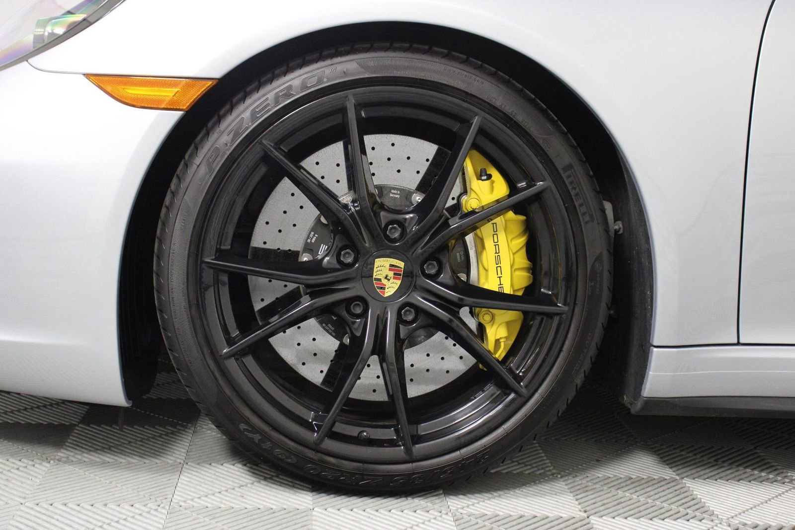 Certified 2017 Porsche 911 Carrera 4S image 29