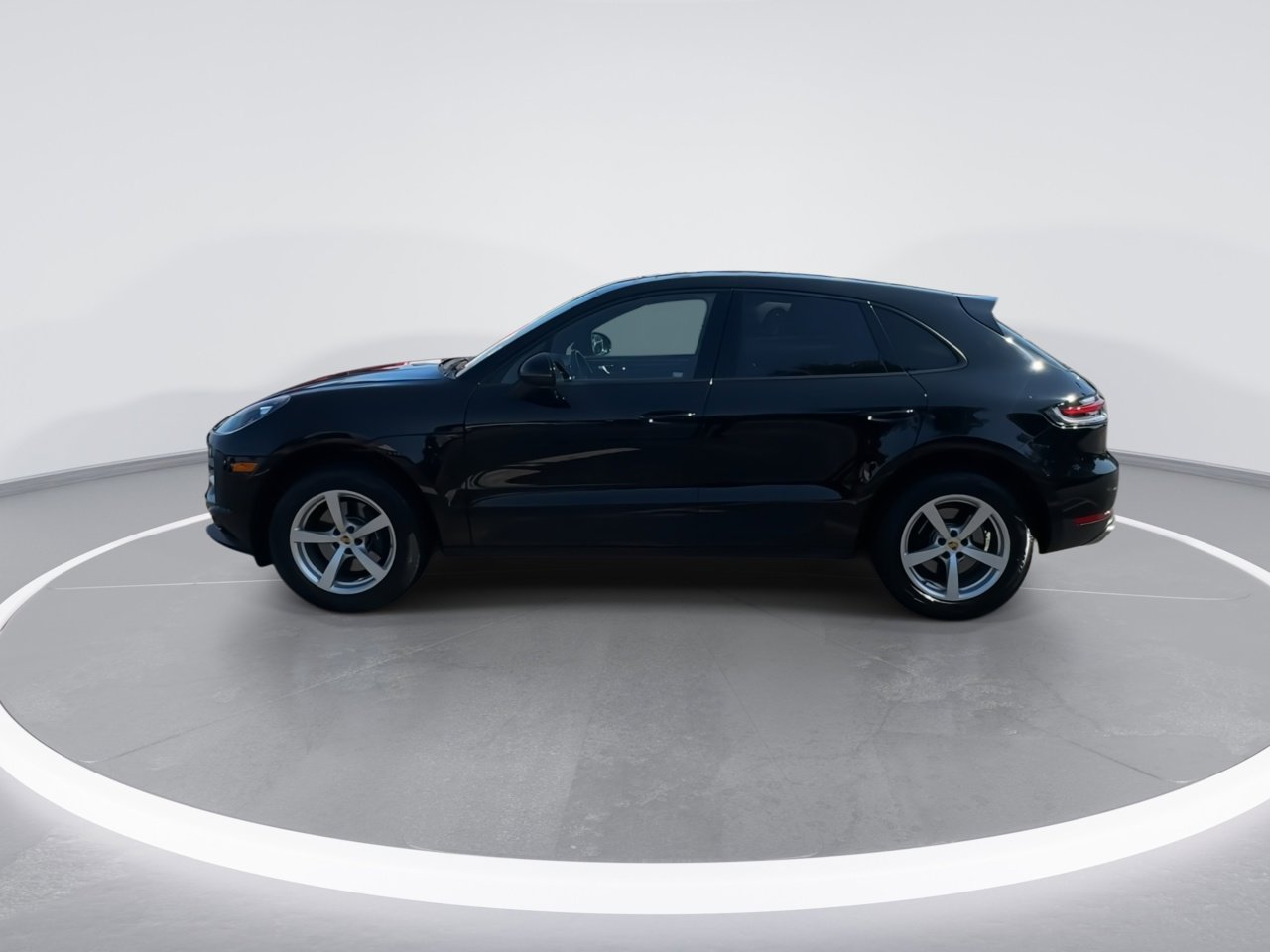 Used 2019 Porsche Macan w/ Premium Package Plus image 5